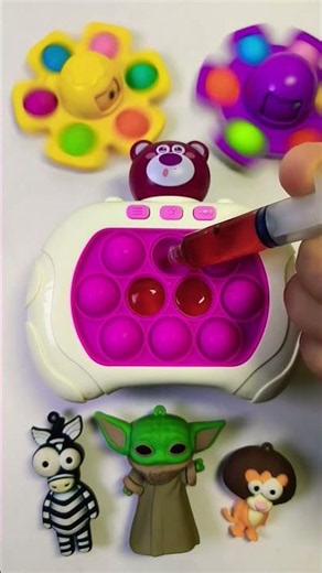 Strawberry Bear Pop It Push Game Machine! So Fun! 🎮 #Strawberry #PopIt #Fidget #Toy #Shorts #Viral