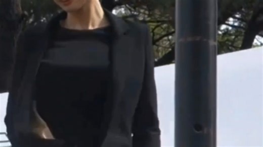 权娜拉nara 植树活动休息间隙跳舞 wiggle wiggle饭拍