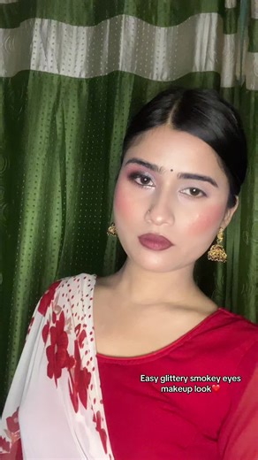 Easy Glittery Smokey Eyes Makeup Tutorial