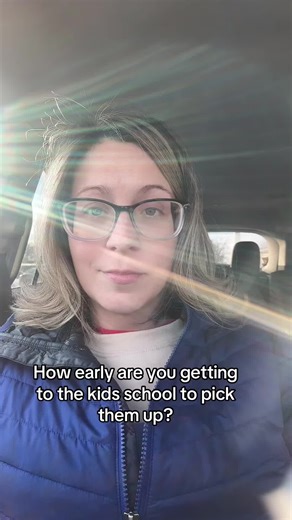 School pick up. It’s wild. #momtok #school #pickupline #parents