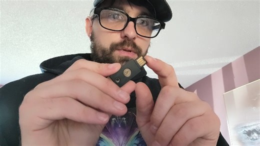 Watch Yubikey 5c NFC review #cybersafety on Amazon Live