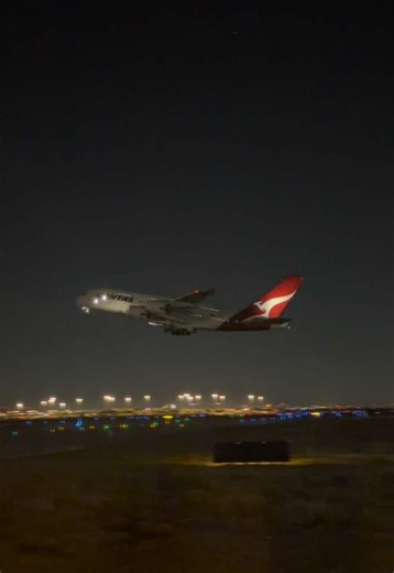 The World’s Largest Passenger Plane @Qantas🇦🇺 A380 Liftoff #aviationphotography #planelovers #aviationdaily #aviationlovers #foryou