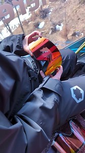 Zenith: swap lenses in 1 second, expand your field of view. With Zenith’s ultra-fast magneto-mechanical system, you can change lenses in an instant, perfect for switching from high-tech precision to pure performance. No more limits: - Storm lens included - Magneto-mechanical lens change system - 212° field of view - Zeiss lenses - OTG (over-the-glasses) frame - Made in Italy | Out Of