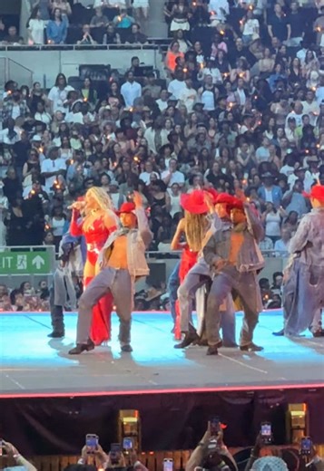 Beyoncé - Sweet Honey Buckin Cowboy Carter Tour UK, London #beyonce #beyoncé #beyoncetour #cowboycarter #cowboycartertour @Beyoncé