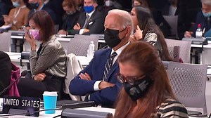 VIDEO: Biden se quedó dormido en la Cumbre del Cambio Climático y la imagen se viralizó