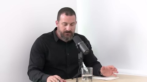 Top Training Splits For Lifters In Their 40s- Ranked For Maximum Results And Joint Safety