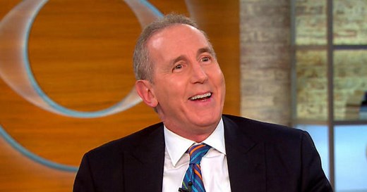 Is the Internet making us addicted to distractions?