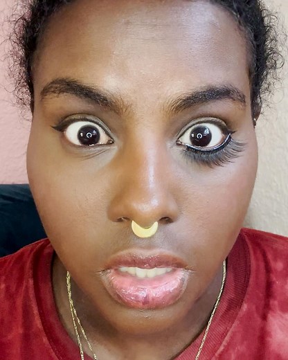 Are these eyelash hacks from TikTok worth the hype? Producer Monica @harmonicablues is going to find out @avonnasunshine @thefashionfreakk @nats_tutorials | BuzzFeed