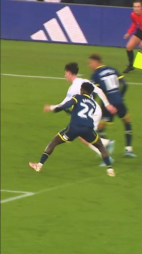 Archie Gray = baller ⚽ 🔥 | Spotlight #leedsunited