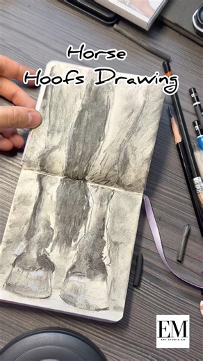 Watch Me Draw Horse Hooves FAST 🐎 #horsedrawing #speeddrawing #artshorts 🐎✏️
