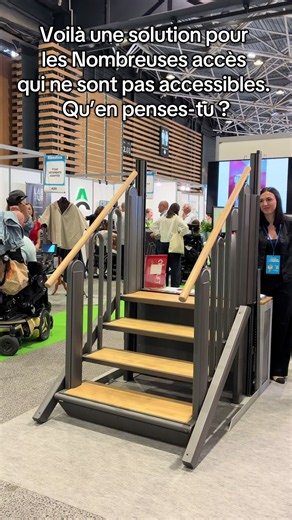🚨 Incroyable ou indispensable ? 🤯 Je teste un escalier qui se transforme en rampe pour faciliter l’accès aux personnes en situation de handicap ♿️ Franchement, je trouve l’idée géniale… mais est-ce que ça devrait être installé partout ? 👀 👉 Donne-moi ton avis en commentaire : 👍 Innovation utile 👎 Gadget inutile Partage cette vidéo à quelqu’un qui devrait voir ça ! #Handicap #Accessibilite #Inclusion #Innovation #Technologie