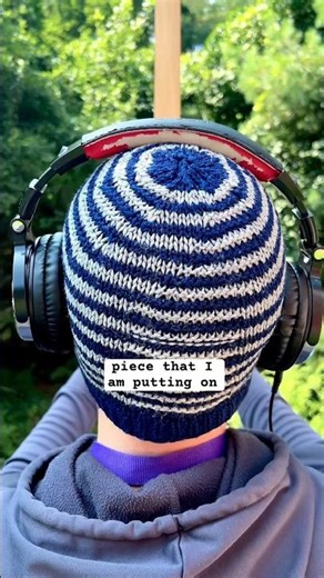 An Artist Puts His That’s Art? 2024 + 2025 Artist Trading Card That is for Trade on His Easel No.62