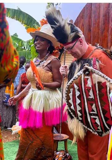 Exploring the Deep Luo Culture and Traditional Weddings