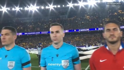 Lo más divertido es que, la única decisión del partido que el VAR ratificó fue el tiro de esquina que había marcado y era saque de portería 😂(La amarilla de Pedri en la transmisión aclararon que había sido un error de dedo en la señal internacional)