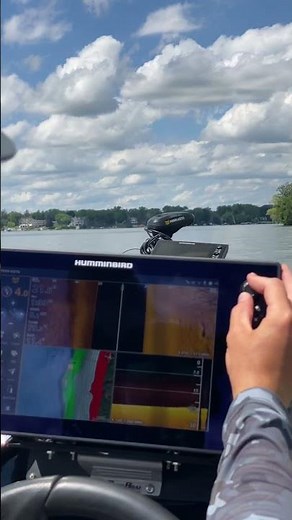 Can your trolling motor and fish finder do this? 🔗 #OneBoatNetwork