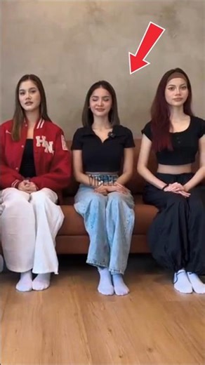 Why You Shouldn’t Sit with Legs Crossed ❌ (Life Hack) #shorts