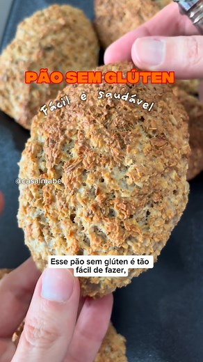 Marina & Bernardo | RECEITAS, ALIMENTAÇÃO E LIFESTYLE on Instagram: "Esse pão sem glúten é super fácil de fazer e fica delicioso 😋👏💪🏻 #paosemgluten #semglúten #celiacos #receitasaudavel #vidasaudavel #rotinasaudavel #alimentacaosaudavel"