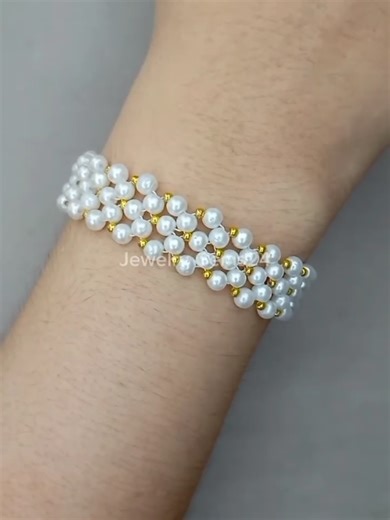 DIY Gold & Pearl Beaded Bracelet Tutorial