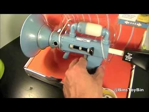 Despicable Me 2 Official FART BLASTER Gun Review! Minion Puzzle Erasers! by Bin's Toy Bin