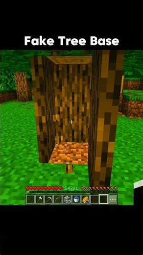 I Built a SECRET Fake Tree Base in Minecraft 🌳🤫