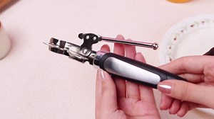 Gisafai 10 Pcs Can Opener Manual Bulk Smooth Edge with Sharp Blade and Soft Non Slip Grip Handle Heavy Duty Handheld Safety Can Opener, Black and Silver