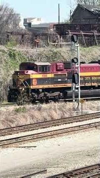 CSX train M526 with KCS power rolls into Howell Yard in Atlanta, GA #train #foamer #csxrailroad
