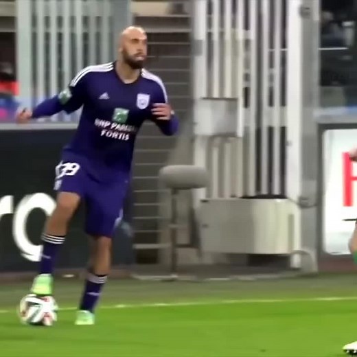 football skills 🔥 #skills #respect #football #football04vmnsports #fyp #foryou