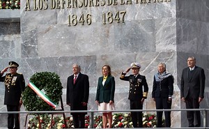 Encabeza AMLO ceremonia por 174 aniversario de la batalla de los Niños Héroes en Chapultepec