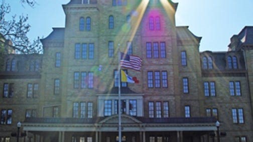 Mom gets emotional at Columbus council reflecting on quitting smoking with help from program