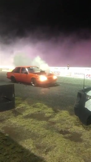 Extreme Burnout Action at Summernats with Holden Commodores!