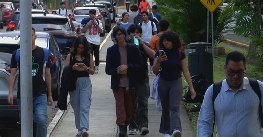 ¿Qué estudiar en la universidad? Feria busca guiar a jóvenes ante el desempleo y nuevas tendencias