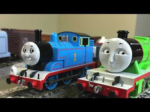 THOMAS AND FRIENDS | Bachmann HENRY the Green Engine HO Scale Train