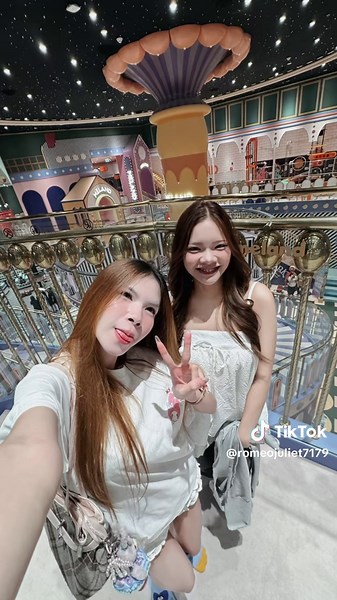 Exploring Bangkok's Nightlife: A Cute Adventure