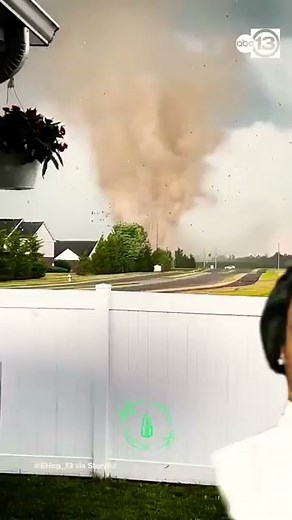 😳Katt Williams Unleashes Oklahoma City Tornado Joke! #Kattwiliam #standup #comedy #comedystandup #standupcomedy #reels #funny #FYP #Viral | Katt Williams Fans