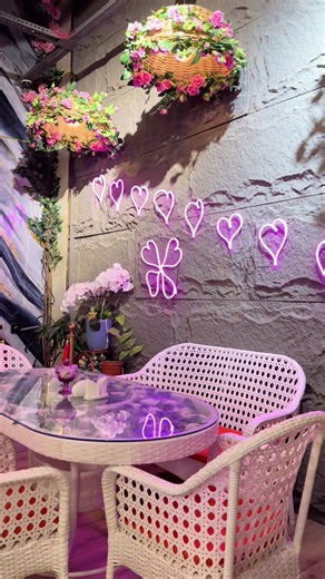 Craving authentic Pakistani & Indian food in Baku? 🍛🔥 Welcome to King Cafe & Restaurant – home of the best biryani, karahi, BBQ & desi flavors in Azerbaijan! 🇵🇰🇮🇳 Visit us for family dinners, birthday celebrations & special Ramadan Iftar deals. 📍69 Nizami, Bakı 1005, Azerbaijan Behind The ISR Plaza, Next Okean Market, Nizami Baku Azerbaijan ☎️ 994 50 872 23 67 #pakistanirestaurant #baku #iftarbaku #bakurestaurants #romantika