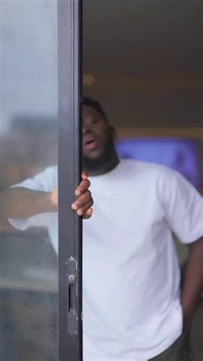 Abiri Tobi Festus on Instagram: "Serving looks as i go inspire today 😎❤️ Thanks for calling us to make this impact today @noella.foundation ❤️😎 can’t wait to meet the new graduates 🥳 outfit: @ayoandstyles video : @mrpelarge"