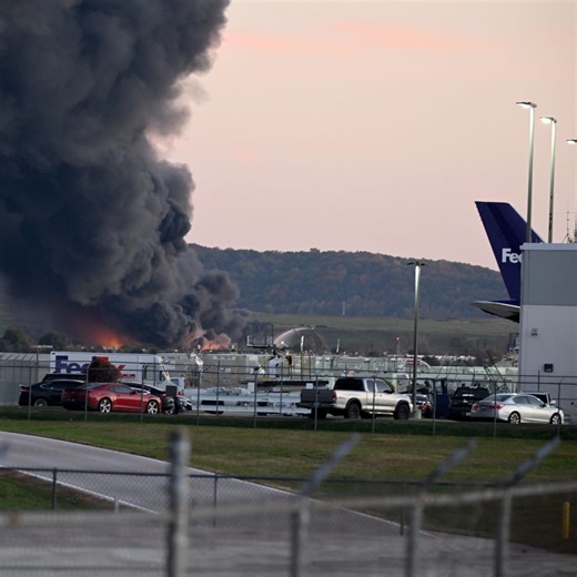 UPS貨物機墜落、4人死亡・11人負傷