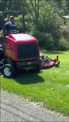 TORO Groundsmaster 4000D – The Ultimate Turf Management Machine!