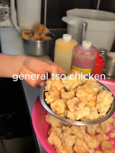 how your local chinese make general tso chicken.#foodasmr #chinesetakeaway #chinesefood