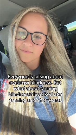 6.5M views · 10K reactions | I would tan and spray tan lol 藍 it didn't help I worked at a tanning salon when I was younger. #tanblindness #momlife #momsoffb#funny #irememeberwhen | Michelle Rossi | Facebook