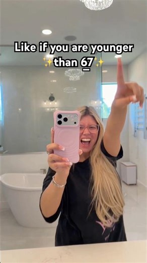 Singing in the showerrrr!!! 🚿😝 #dance #shorts #funny #couple