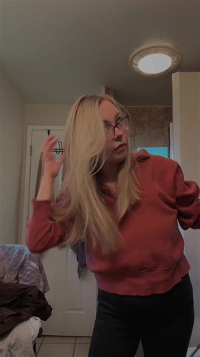 Achieve a Cute Blowout Look in Just 10 Minutes