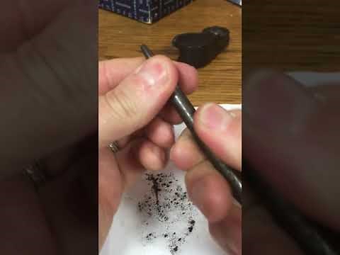 Mechanical Pencil Repair: clearing a lead jam