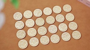 Colingmill 120 Pcs Token of Appreciation Coins Appreciation Tokens Bulk Wooden Kindness Coins Thank You Tokens for Student Awards School Supplies Kids Behavior Employee Nurse Coworker(Thumbs up)