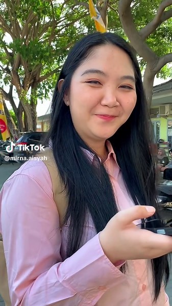 Salfok gantungan kunci kakanya lucuuu 🤏🏻 #gantungankunci #gantungantas #gantunganhp #lucu #pink