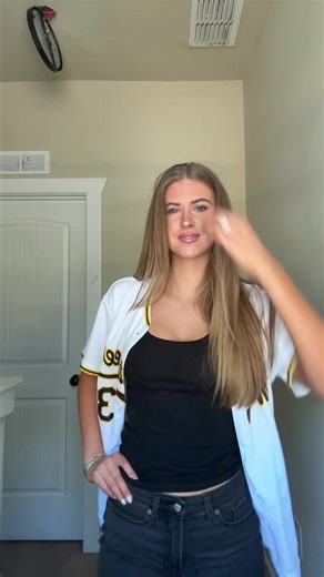 Lauren Grace (@laurengrac.e)’s videos with original sound - ☆