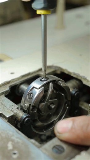​How to Fix Sewing Machine Shuttle Easily! 🪡⚙️