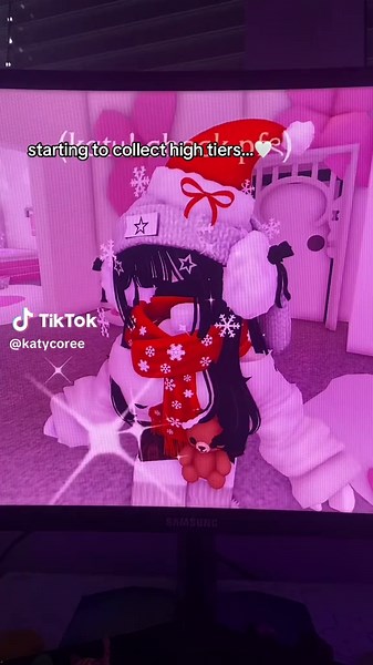 on a hunt for a crow now 🤭 #fy#adoptme#adoptmeroblox#roblox#foryou