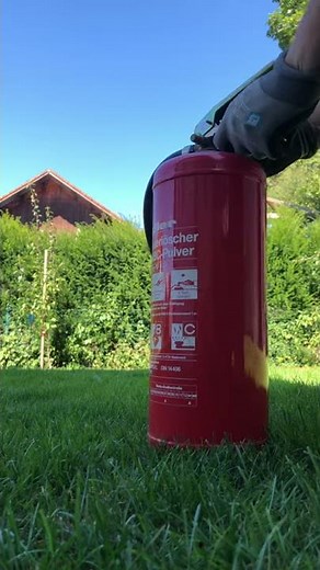 ADLER PD 6 G Feuerlöscher von 1991 - kurzer Test - Pulverlöscher
