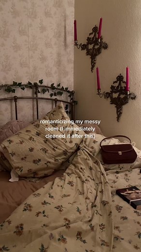Romantizing Cleaning My Room Before Bed